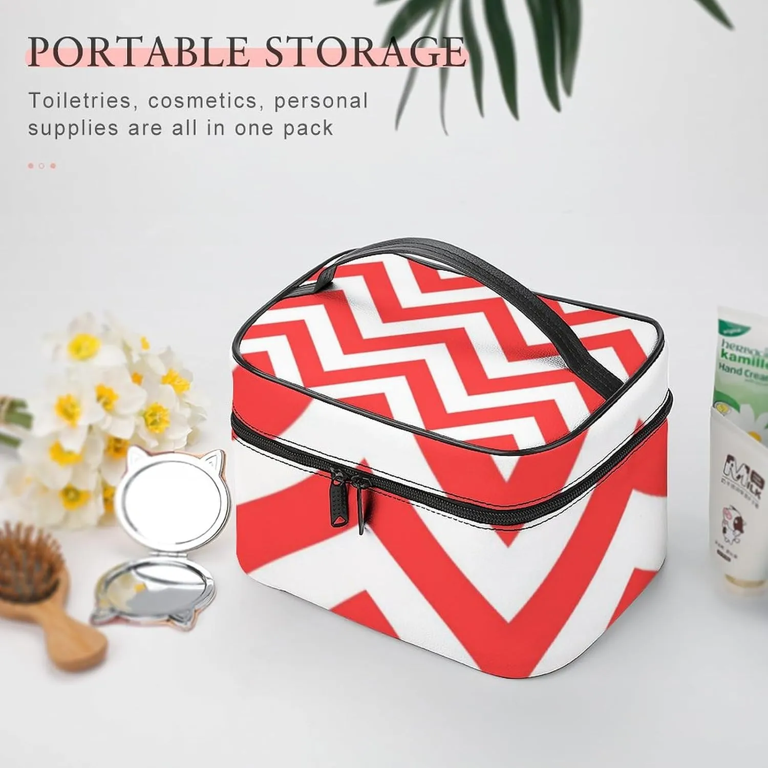 Makeup Bag, Coral Red and White Large Chevron ZigZag Pattern Travel Cosmetic Bag Makeup Organizer Case Large Capacity Portable Zipper Toiletry Bag for Women