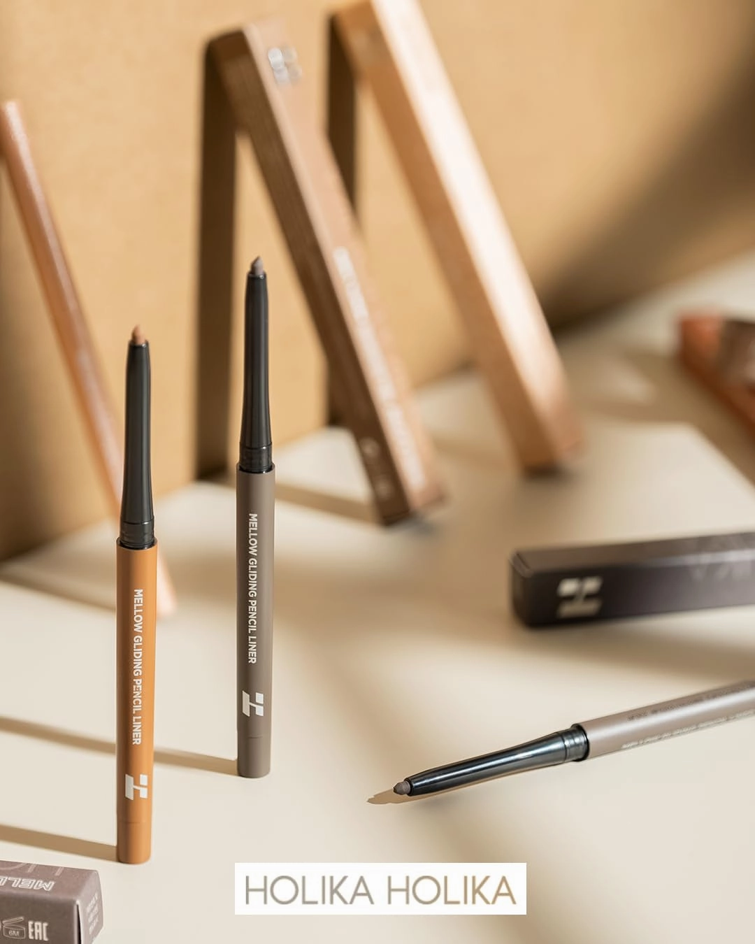 Mellow Gliding Pencil Liner 07 PETAL CREME