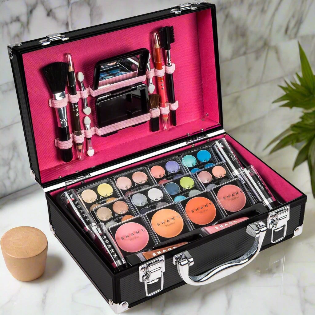 SHANY Carry All Makeup Train Case – Silver All-in-One Pro Makeup Set